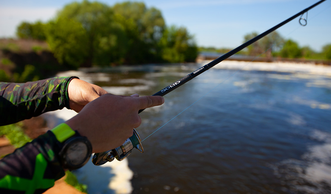 Shore jig fishing-classic style